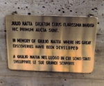 La targa che ricorda Giulio Natta e la sua opera all’interno del ex Centro Ricerche Montecatini di Ferrara.