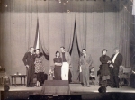 La compagnia teatrale ''Straferrara'' sulla scena del Teatro Diana, nel 1937.